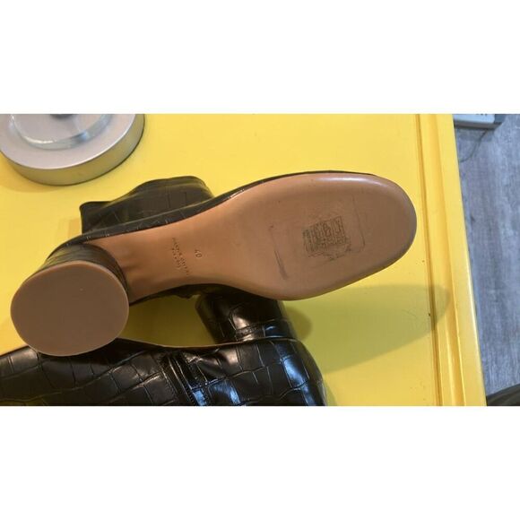 Mansur Gavriel Soft Embossed Black Leather Booties Size 10 (40) - Picture 5 of 7